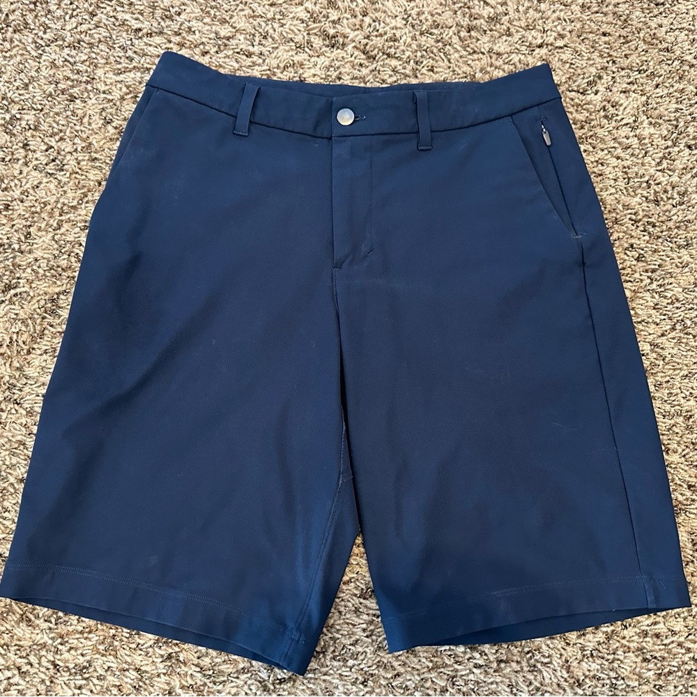 Lululemon Men's Commission Shorts Size 30 Navy EUC 10" Inseam
